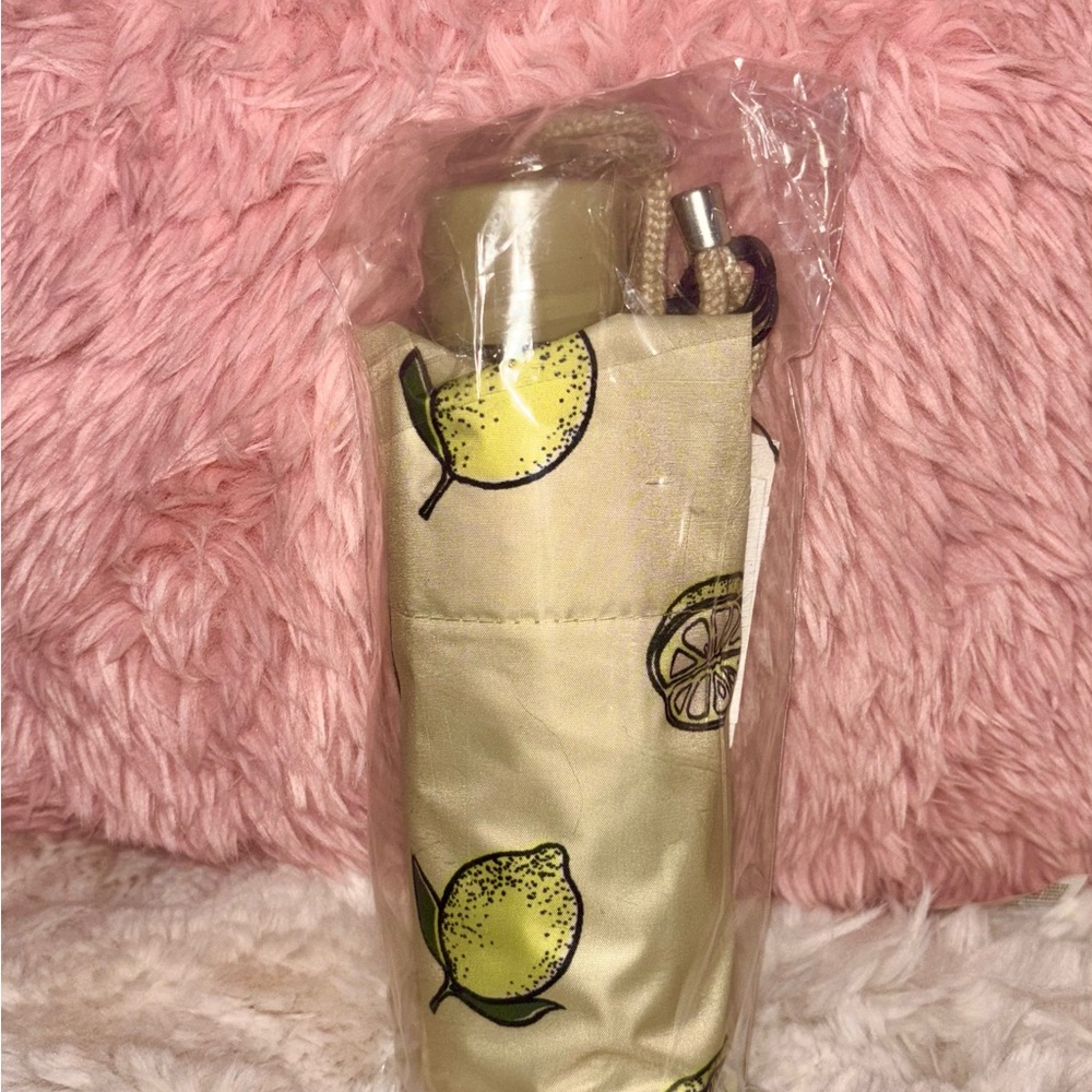 NEW Coach Lemon Print Garden Glade Yellow Multi UV Protection Mini Umbrella - Picture 6 of 13